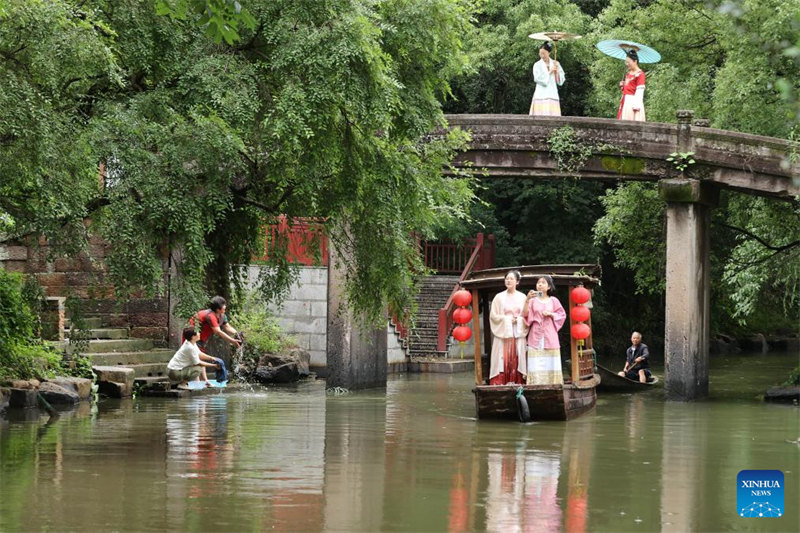 Madaraja ya kale ya mawe yahifadhiwa vizuri katika Mkoa wa Zhejiang, Mashariki mwa China